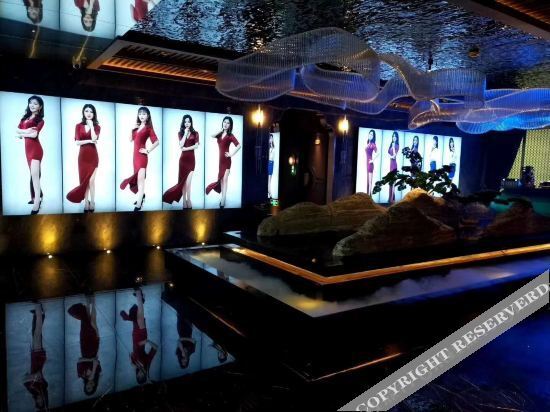 Шаоян: Vienna International Hotel (Shaodong High-speed Railway Station Trade City)