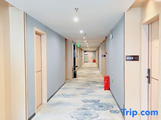 Лунъянь: Guofang Hotel