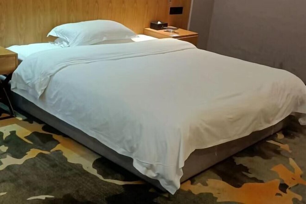 Шаоян: Yudong Tianmao Apartment Hotel