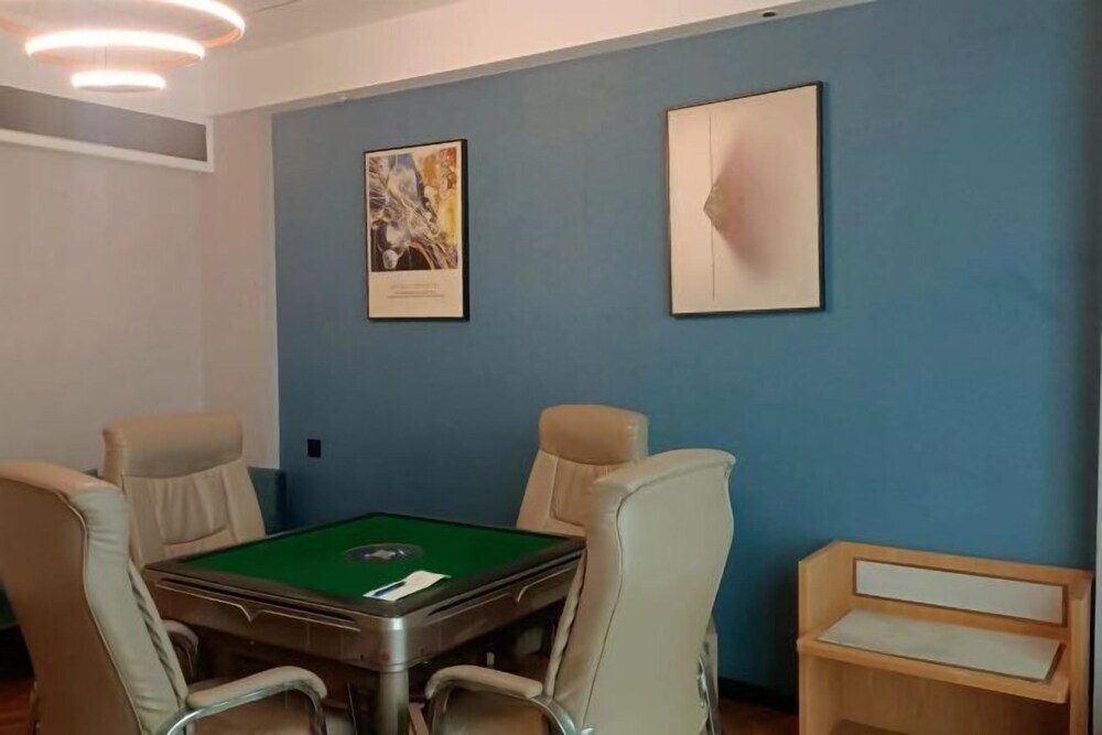 Шаоян: Yudong Tianmao Apartment Hotel