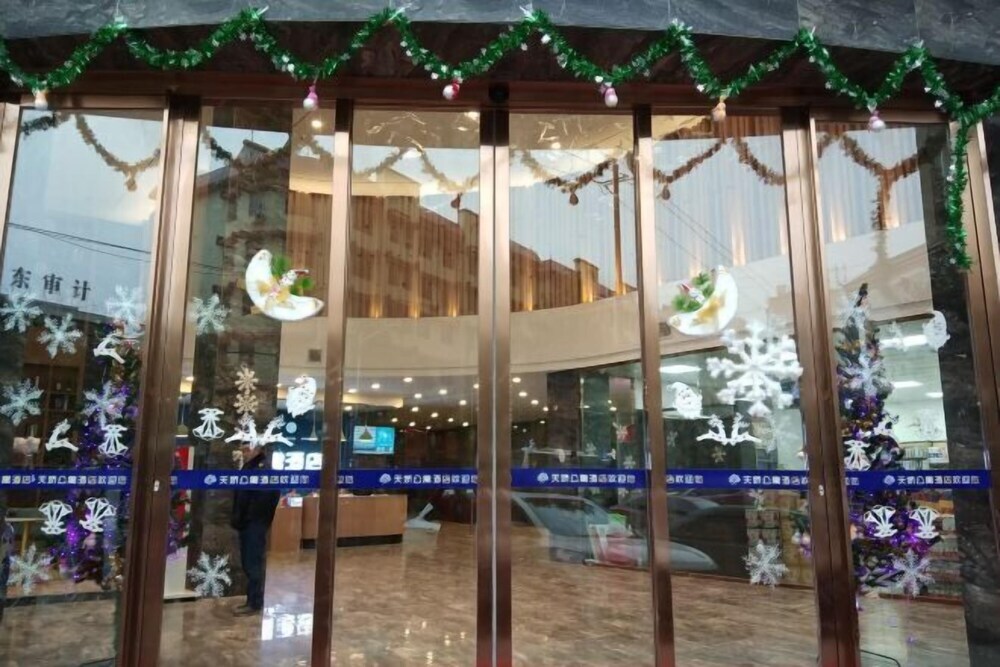 carousel image 0