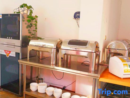 Хэйхэ: Volga River Business Hotel