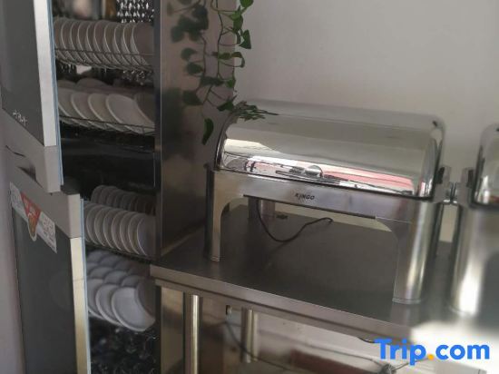 Хэйхэ: Volga River Business Hotel