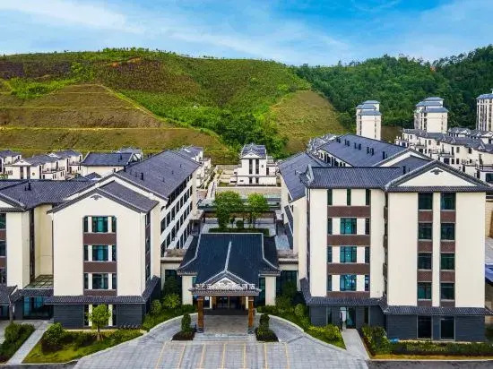 Лиши: Wellton International Hotel