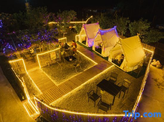 Шанграо: Zhonghan Small Courtyard