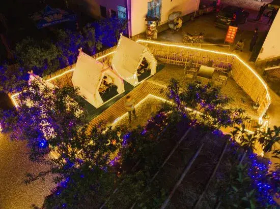 Шанграо: Zhonghan Small Courtyard
