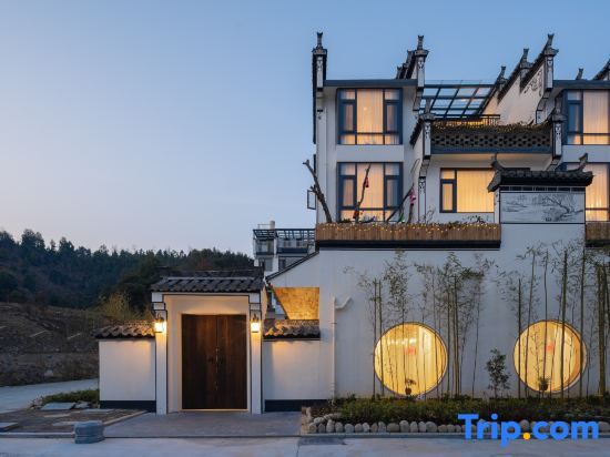Шанграо: Wuxiang Duoyun Hostel