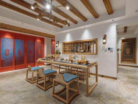 Шанграо: Wuxiang Duoyun Hostel