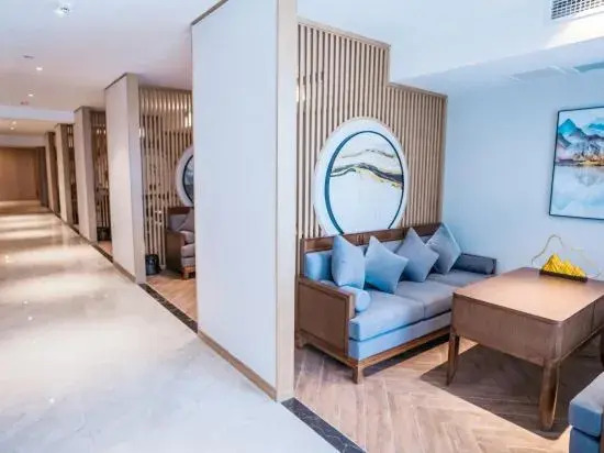 Чунцин: Chongqing  Huayi Hotel