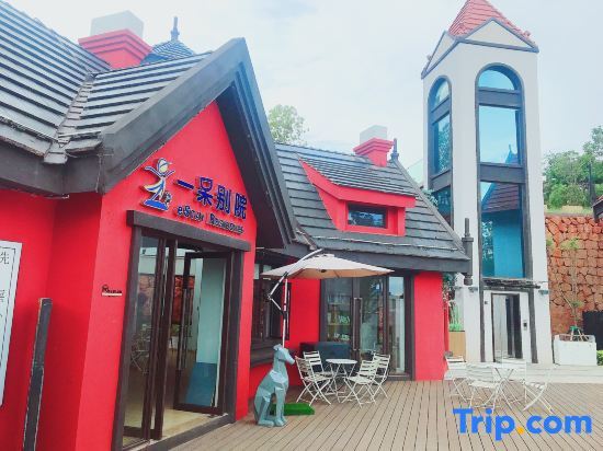 eStay Residence (Fuxian Lake International Tourist Resort store) — фото 1