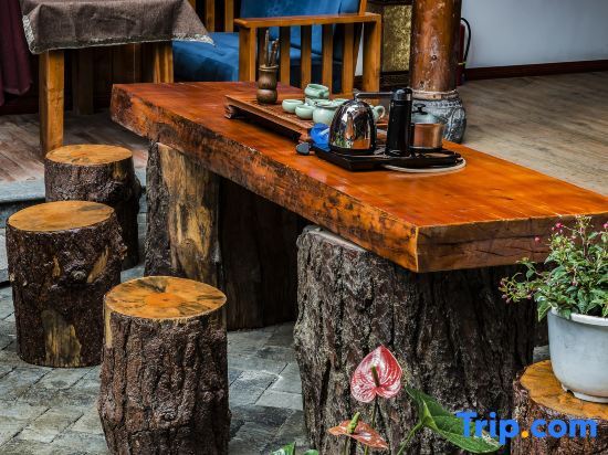 Сунпань: Songpan Guchen Inn