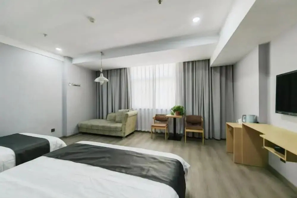 Вэйнань: Haqi Light Hotel (Weinan Shaoguan Jewelry City)