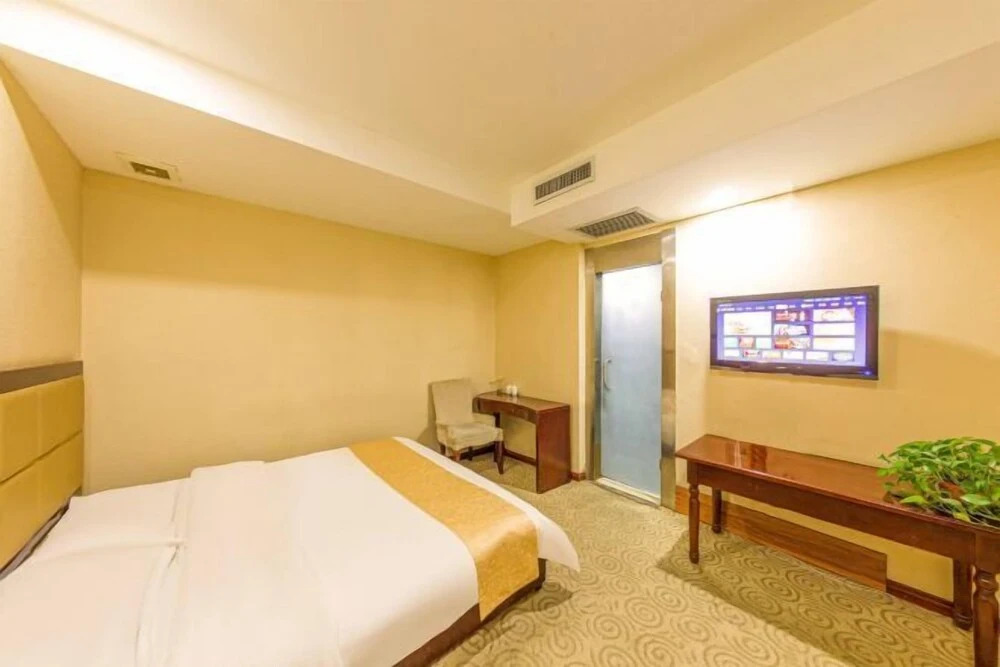 Вэйнань: Haqi Light Hotel (Weinan Shaoguan Jewelry City)