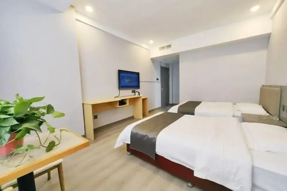 Вэйнань: Haqi Light Hotel (Weinan Shaoguan Jewelry City)