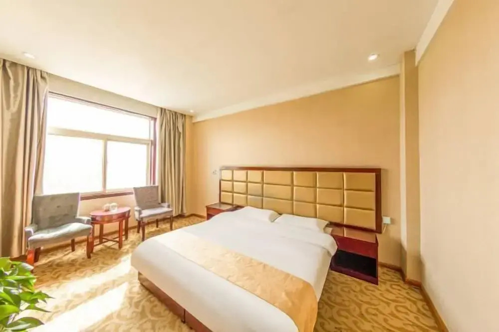 Вэйнань: Haqi Light Hotel (Weinan Shaoguan Jewelry City)