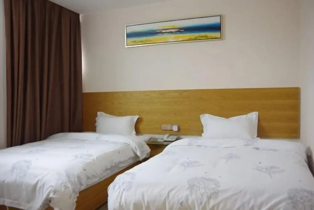 Чжаоцин: Young Trees Fashion Hotel