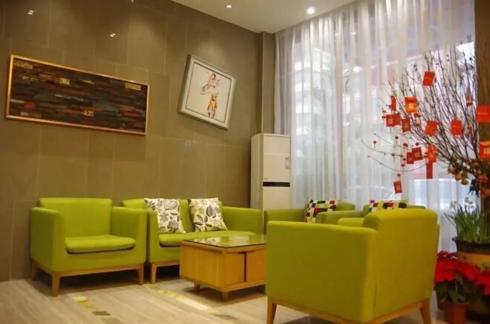 Чжаоцин: Young Trees Fashion Hotel