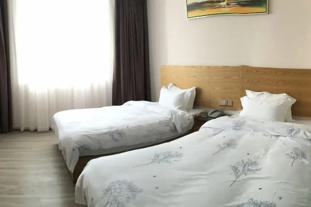 Чжаоцин: Young Trees Fashion Hotel