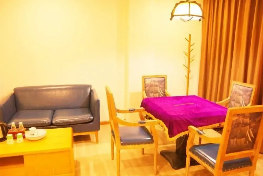 Чжаоцин: Young Trees Fashion Hotel