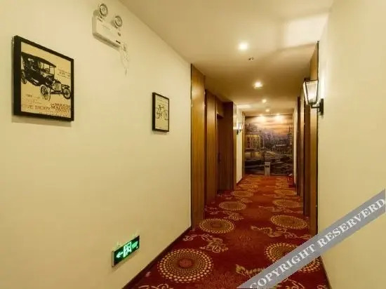 Чжэнчжоу: Boyi chain hotel (Zhengzhou east high speed railway station store)