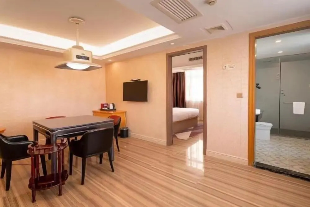 Хойчжоу: Borrman Hotel （Huizhou Boluo Longxi Branch）