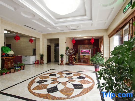 Синьян: Fenglin Hotel