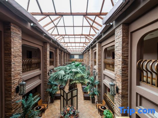 Ксяньхужень: Ruijin Hotel