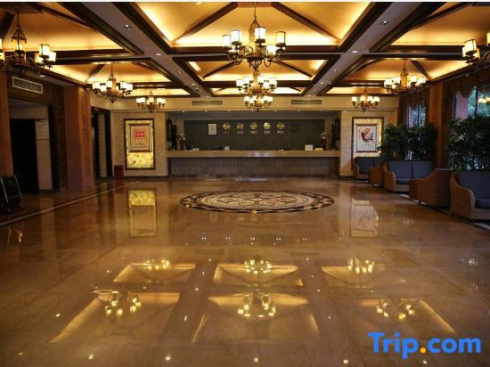 Ксяньхужень: Ruijin Hotel