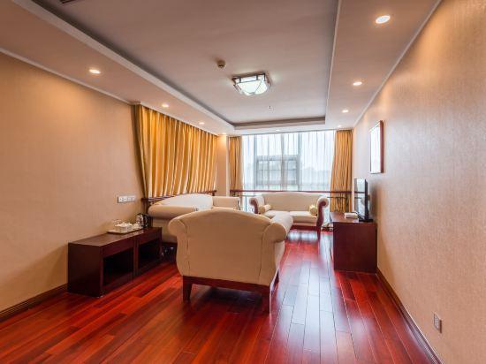 Ксяньхужень: Ruijin Hotel
