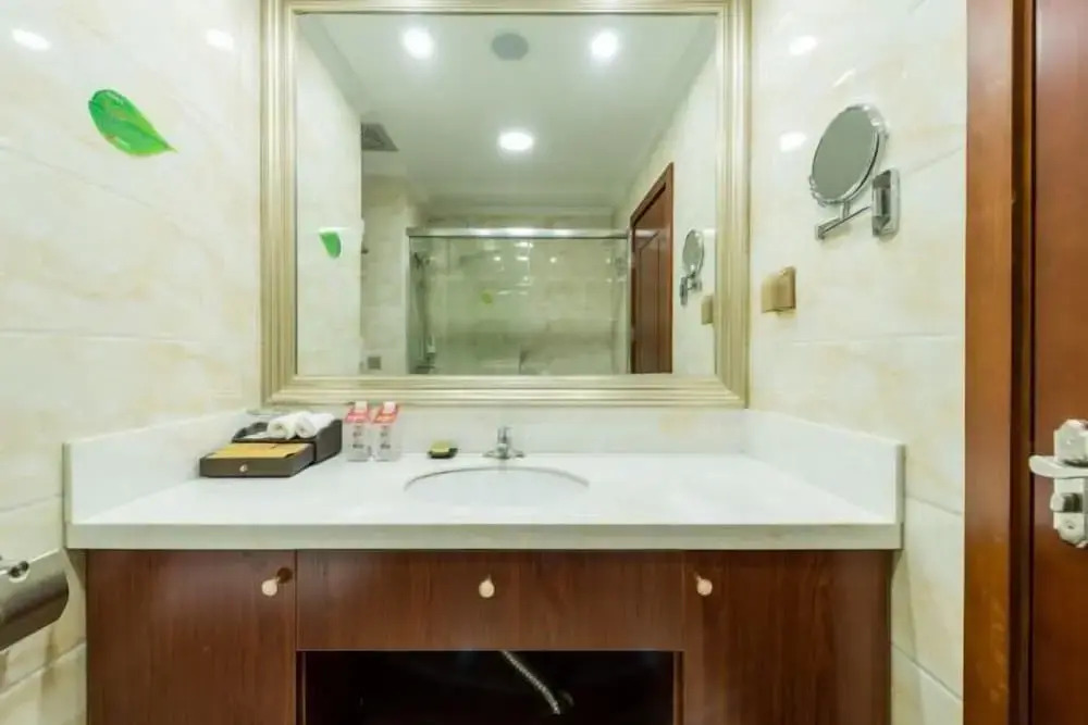 Ксяньхужень: Ruijin Hotel
