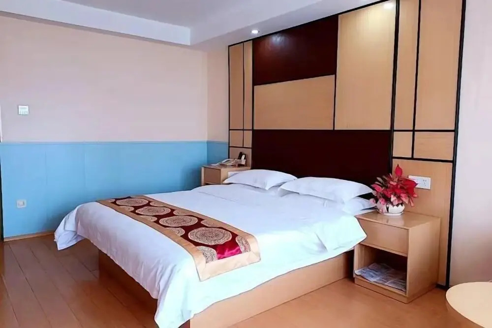 Луань: Home Inn Huaxuan Collection (Lu'an High-speed Railway Station)
