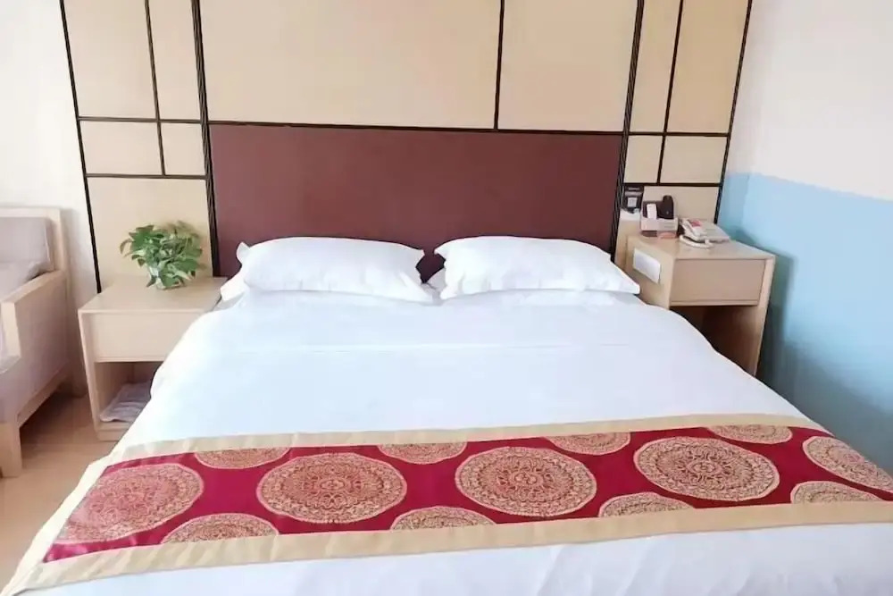 Луань: Home Inn Huaxuan Collection (Lu'an High-speed Railway Station)