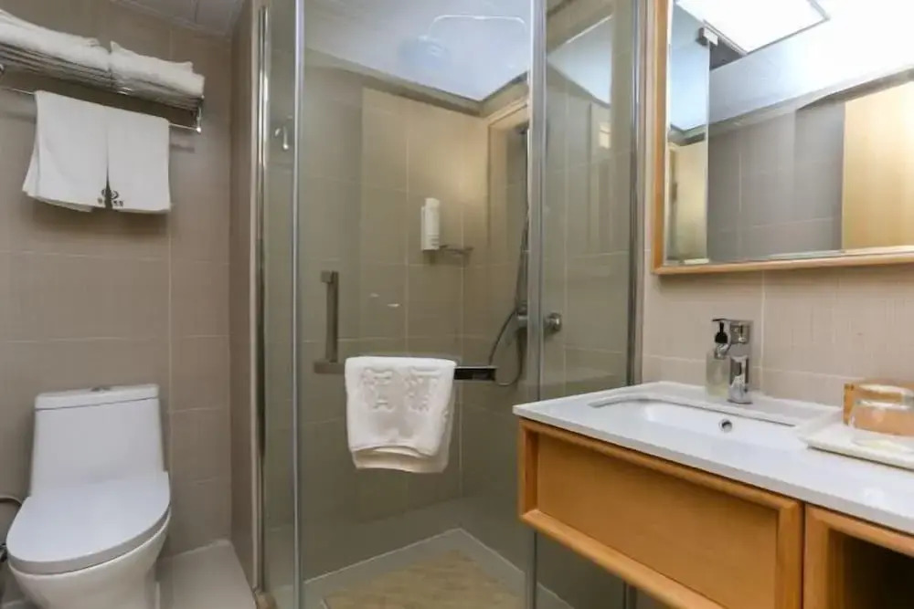 Луань: Home Inn Huaxuan Collection (Lu'an High-speed Railway Station)