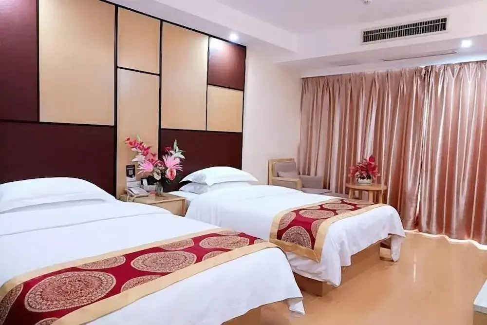 Луань: Home Inn Huaxuan Collection (Lu'an High-speed Railway Station)