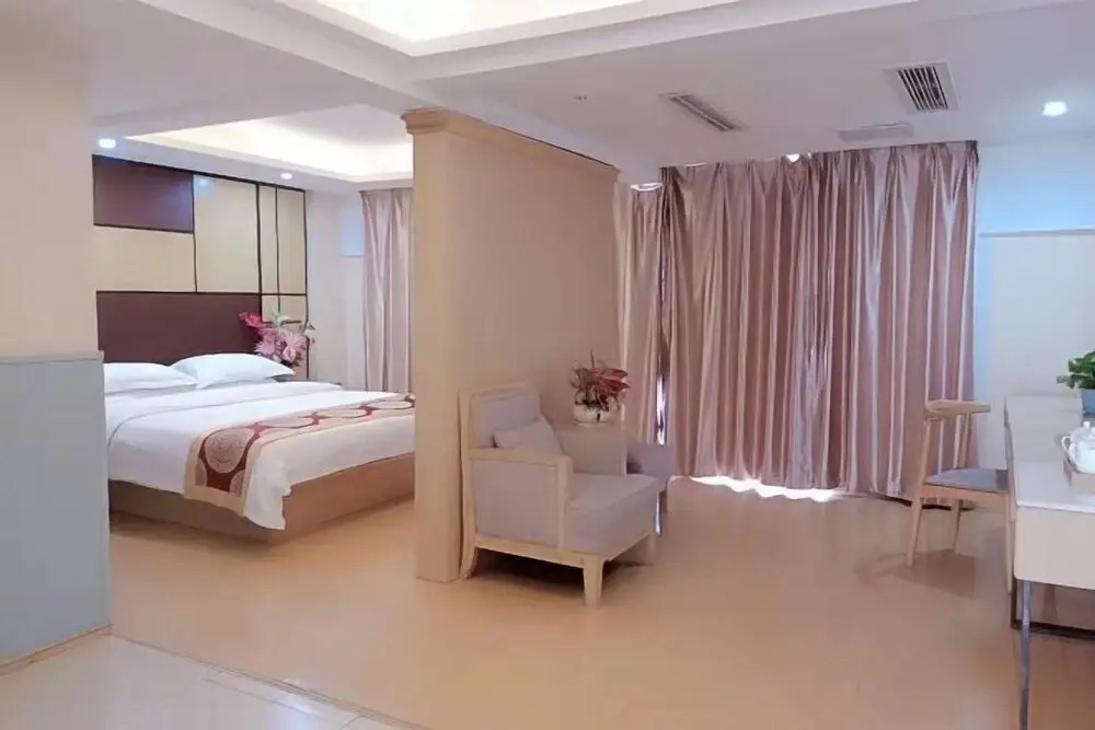 Луань: Home Inn Huaxuan Collection (Lu'an High-speed Railway Station)