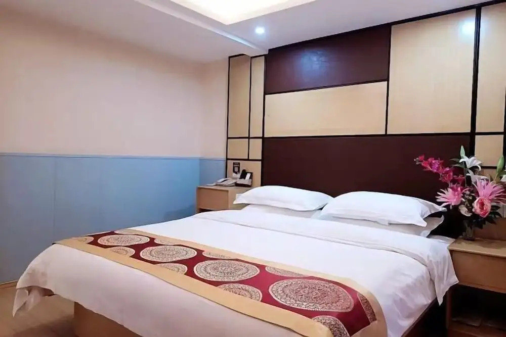 Луань: Home Inn Huaxuan Collection (Lu'an High-speed Railway Station)