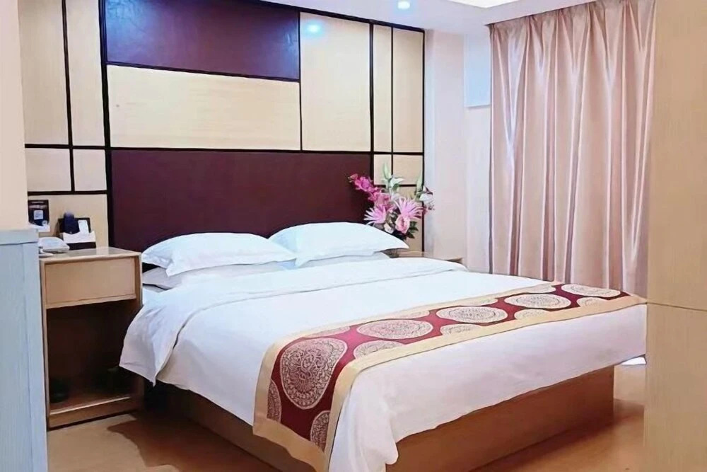Луань: Home Inn Huaxuan Collection (Lu'an High-speed Railway Station)