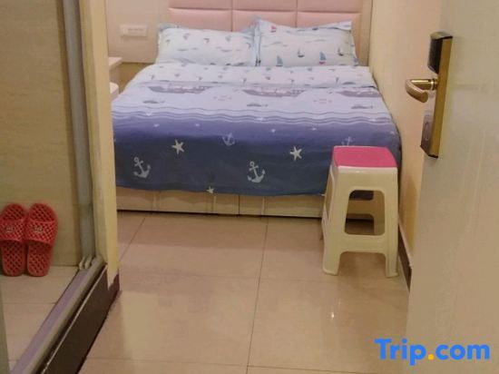 Ухань: Urban express theme apartment (optical valley plaza subway station store)