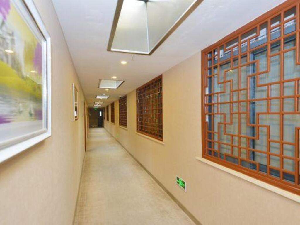 Lvjiangnan Hotel — фото 4