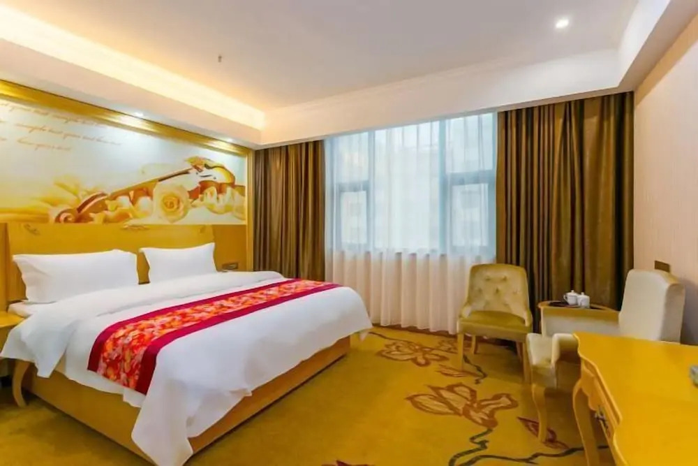 Линшань: Wanxiang Hotel (Qinzhou Lingshan)