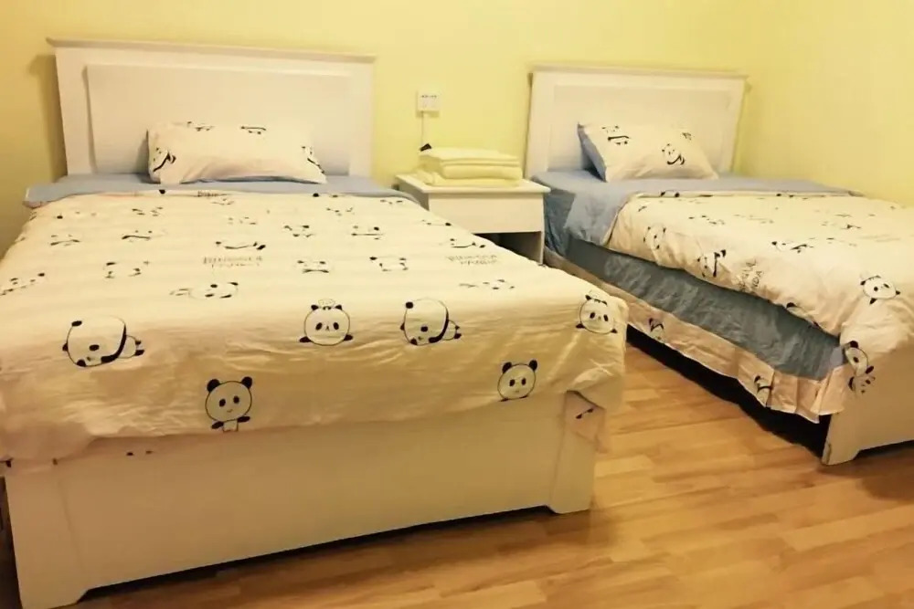 Либо: Music & Stories Youth Hostel