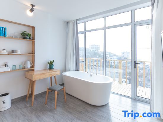 Чжоушань: East Pole East Fushan Tata Sea View Home Stay