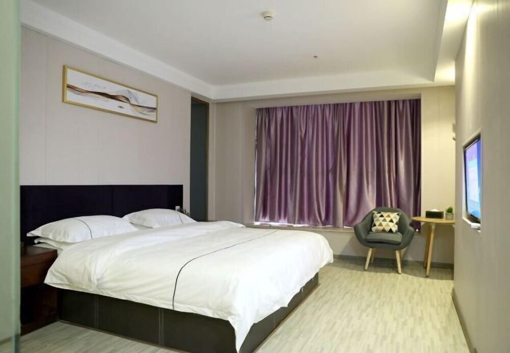 Пинсян: Junhao Fashion Hotel