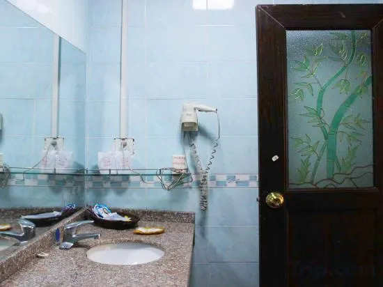 Шаогуань: Chales Homestay