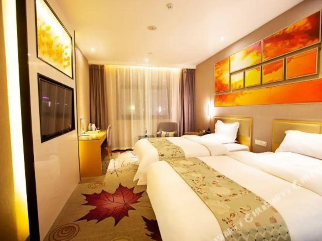 Чжэнчжоу: Qingfeng Bailu Hotel (Zhengzhou Erqi Wanda Plaza)