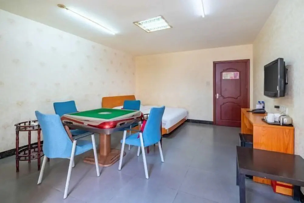 Фошань: Hongli Business Hotel