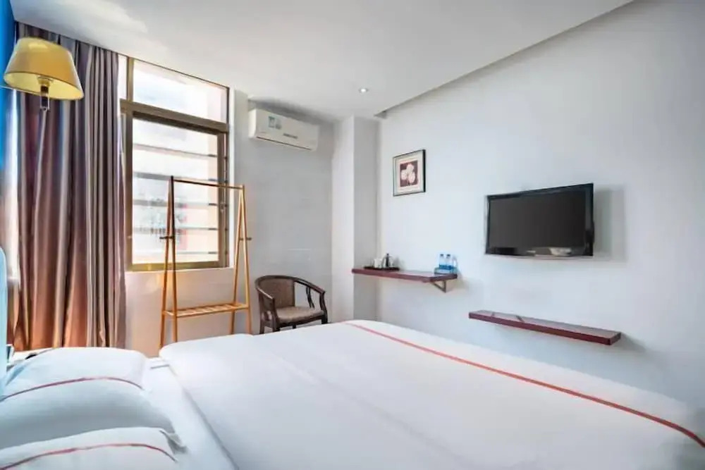 Фошань: Hongli Business Hotel