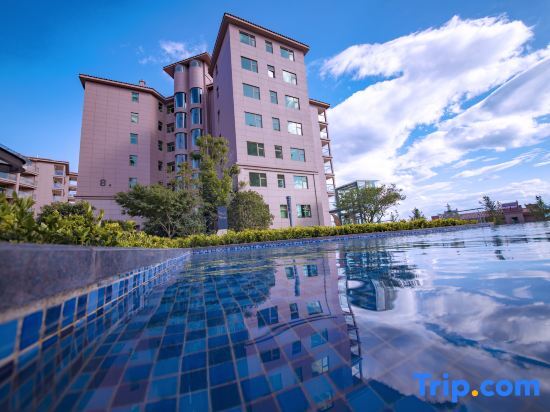 Юйси: Yijia Hotel