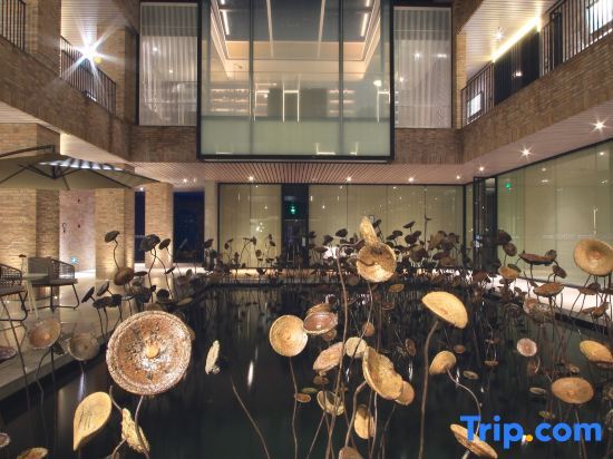 Цзиндэчжэнь: Yinju Jingde Art Hotel