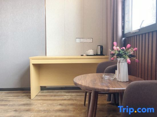 Линьи: Quanshi Select Hotel
